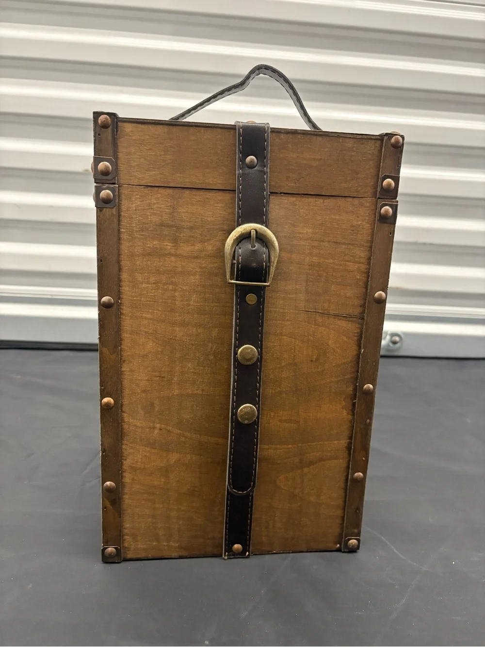 Wooden Vintage Trunk Wine Box Dark Belt Strap